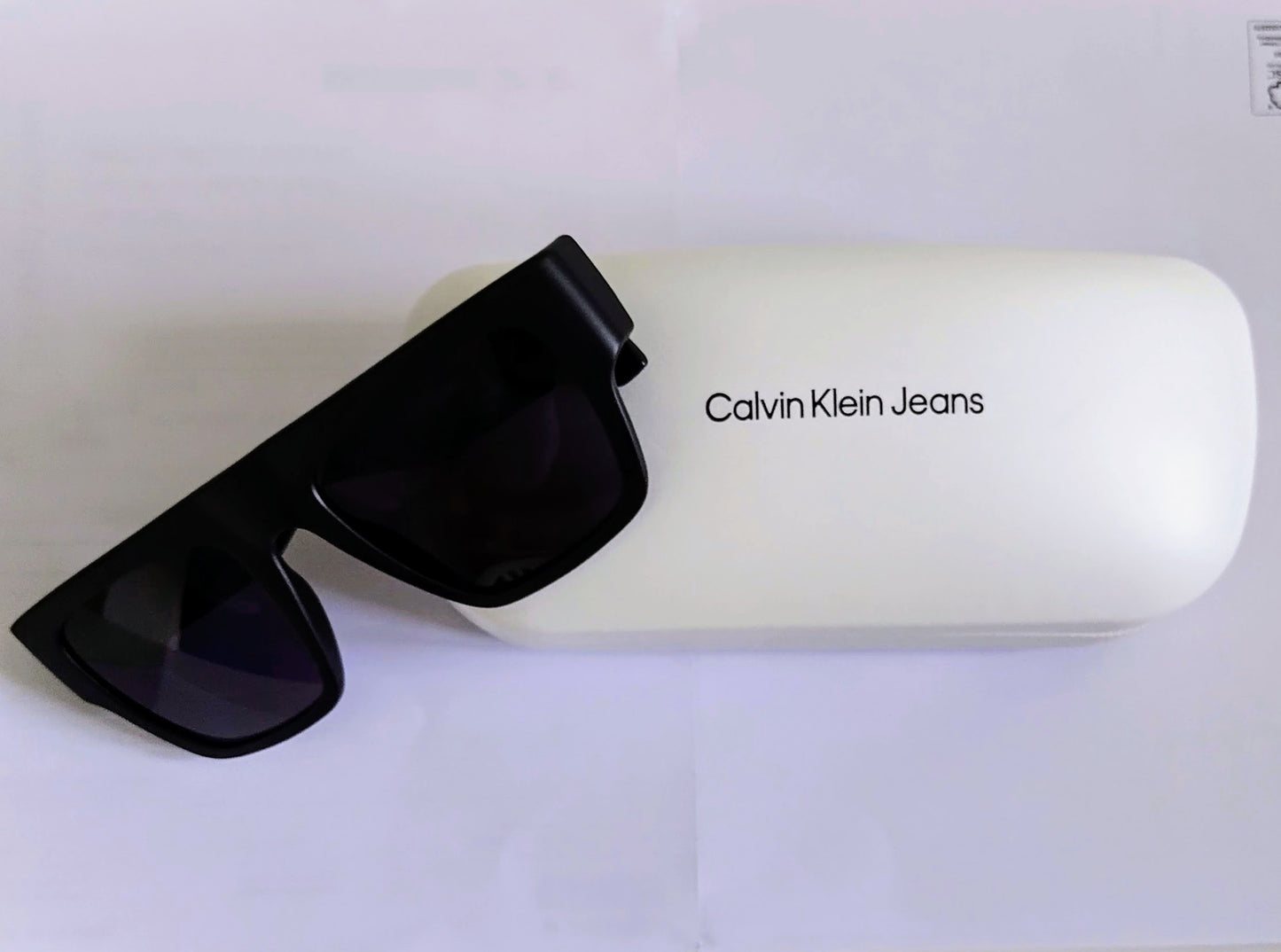 CALVIN KLEIN JEANS